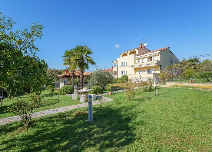 Apartments Gulic