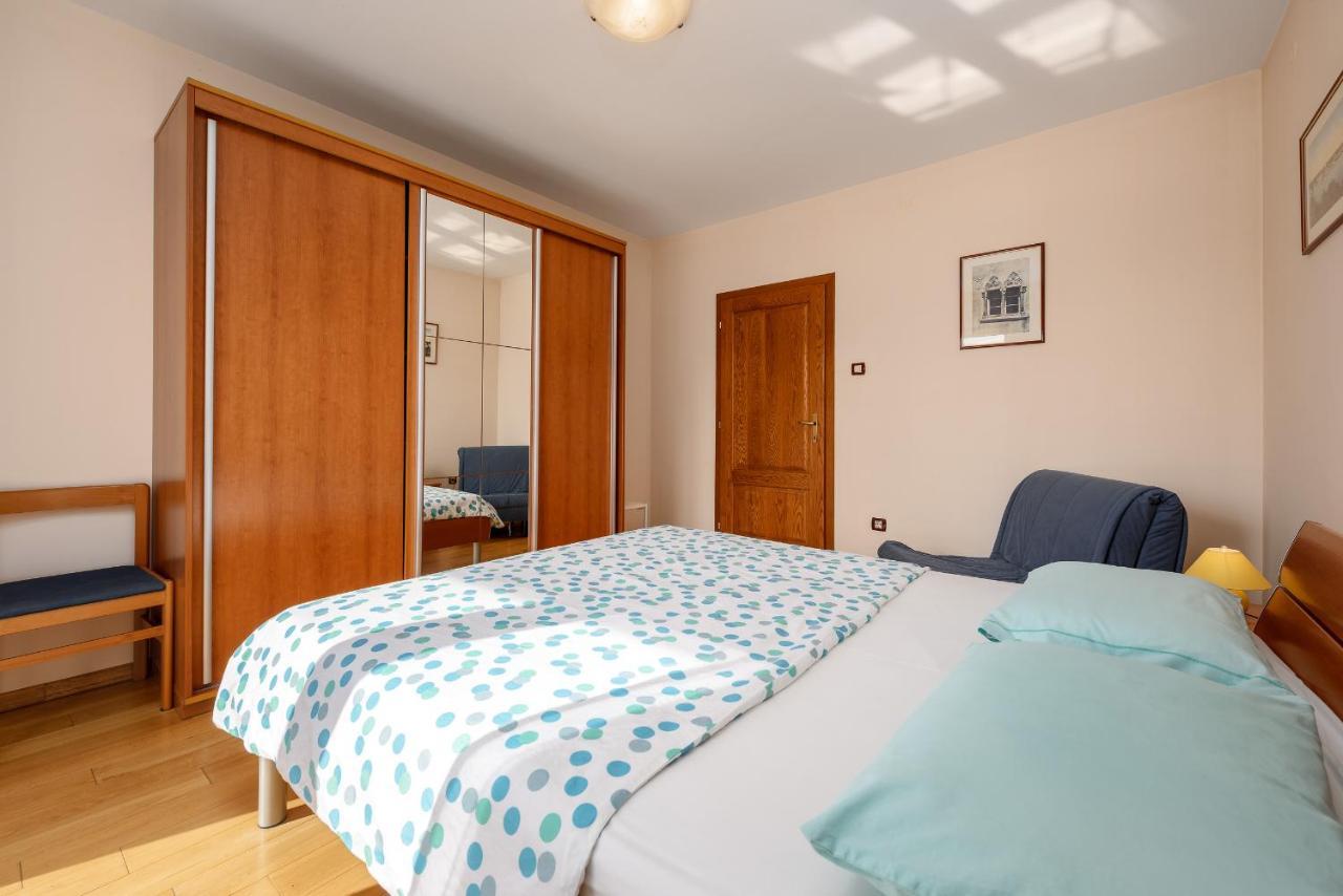 Gulic Apartment Porec